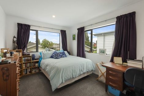 Photo of property in 70c Elizabeth Street, Riccarton, Christchurch, 8041