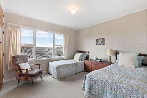 Photo of property in 8 Waratah Street, Birkenhead, Auckland, 0626