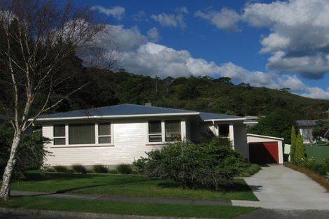 Photo of property in 14 Mitimiti Grove, Wainuiomata, Lower Hutt, 5014