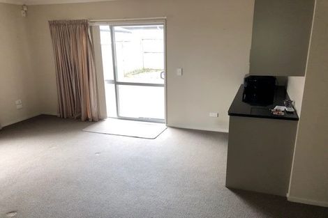 Photo of property in 28 Salford Crescent, Flat Bush, Auckland, 2019