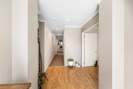 Photo of property in 40 Country Palms Drive, Halswell, Christchurch, 8025