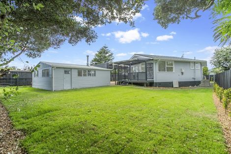 Photo of property in 14 Dunstall Place, Mangere Bridge, Auckland, 2022