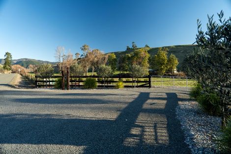 Photo of property in 10 Church Vly Road, Wakefield, 7095