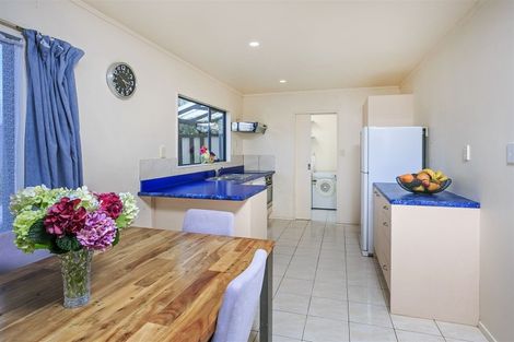 Photo of property in 9h View Road, Glenfield, Auckland, 0627