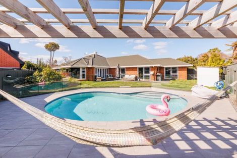 Photo of property in 22 Phoenix Avenue, Hokowhitu, Palmerston North, 4410