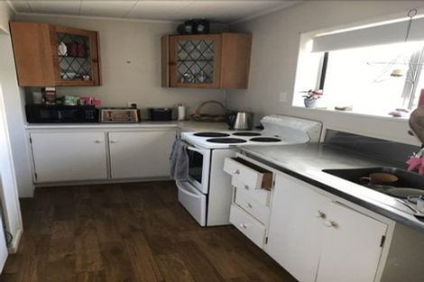 Photo of property in 52 George Crescent, Buckland, Pukekohe, 2677