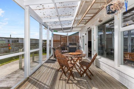 Photo of property in 2a Andresen Street, Foxton Beach, Foxton, 4815