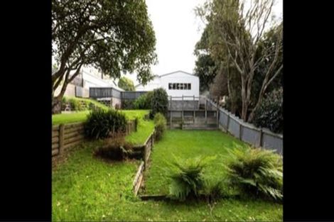 Photo of property in 7 Peace Avenue, Moturoa, New Plymouth, 4310
