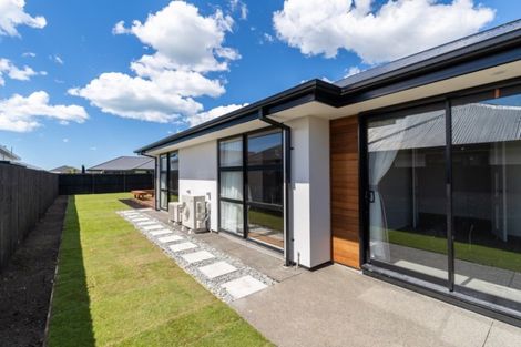 Photo of property in 16 Roys Street, Marshland, Christchurch, 8083