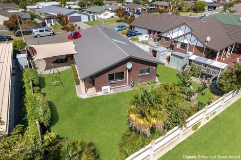 Photo of property in 6 Alan Styles Place, Greenmeadows, Napier, 4112