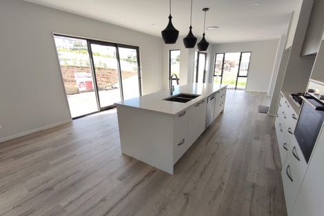 Photo of property in 3 Grover Street, Orewa, 0931