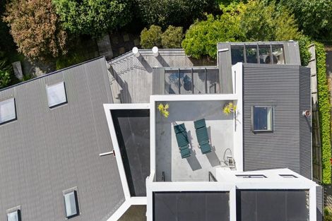 Photo of property in 52 Walter Road, Lowry Bay, Lower Hutt, 5013