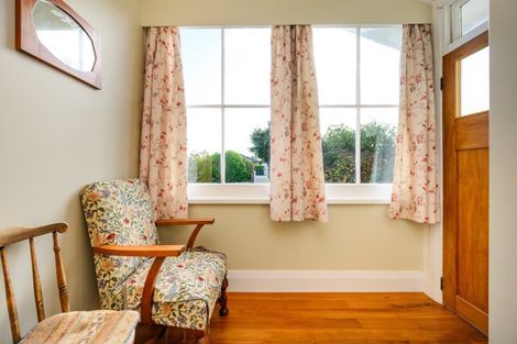 Photo of property in 38 Manson Street, Terrace End, Palmerston North, 4410