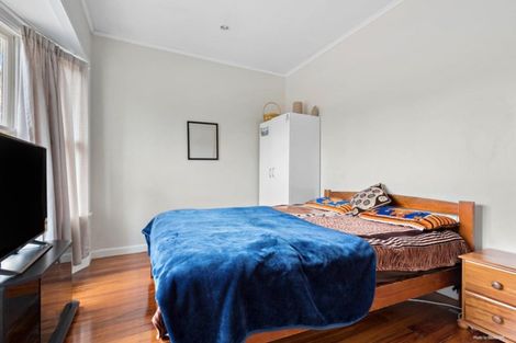 Photo of property in 70 Portage Road, New Lynn, Auckland, 0600