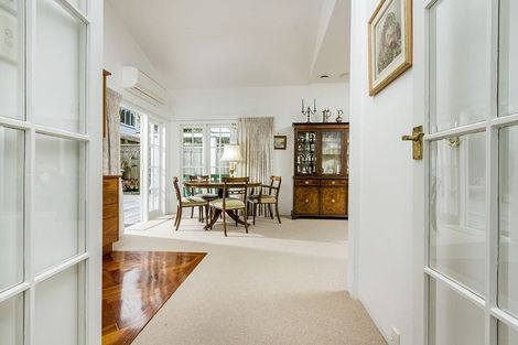 Photo of property in 2/40a Norwood Road, Bayswater, Auckland, 0622