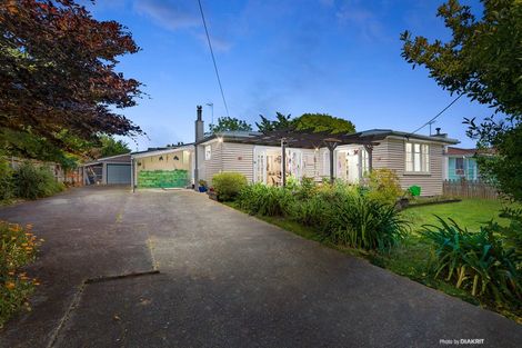 Photo of property in 1 Charles Street, Carterton, 5713