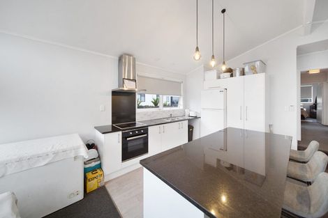 Photo of property in 591 Massey Road, Mangere, Auckland, 2022