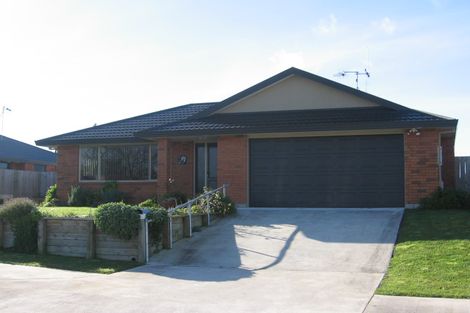 Photo of property in 3 Chancery Close, Hamilton East, Hamilton, 3216