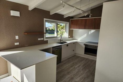 Photo of property in 1/1 Guinness Crescent, Ilam, Christchurch, 8041