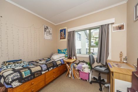 Photo of property in 20 Tamar Street, Island Bay, Wellington, 6023