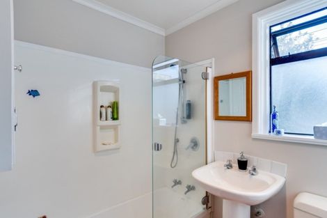 Photo of property in 1/474 Main North Road, Bay View, Napier, 4104