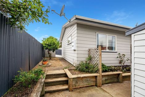 Photo of property in 2/44 Orion Street, Papakura, 2110