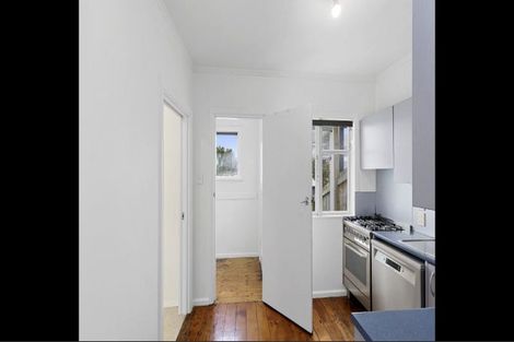 Photo of property in 23 Trent Street, Island Bay, Wellington, 6023