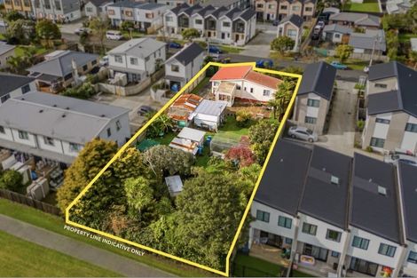 Photo of property in 13 Arney Road, Ranui, Auckland, 0612