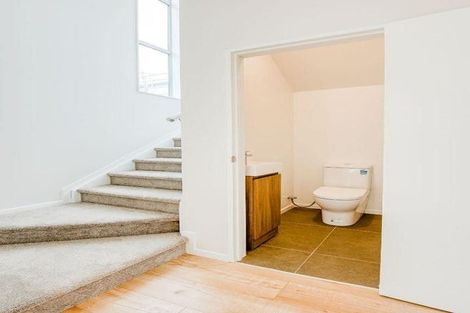 Photo of property in 18 Tumu Road, Papakura, 2110