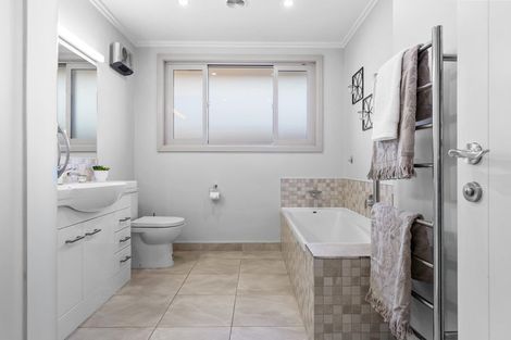 Photo of property in 46 Sunhaven Cove, Cromwell, 9310