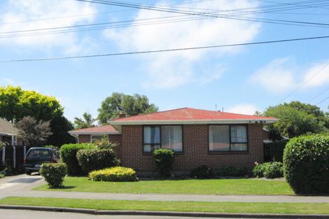 Photo of property in 8 Adams Place, Woolston, Christchurch, 8023