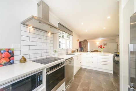 Photo of property in 273 Parewanui Road, Bulls, 4894