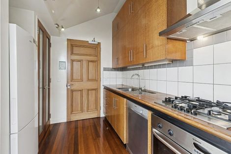 Photo of property in 195 The Terrace, Wellington Central, Wellington, 6011