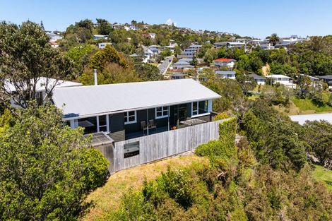 Photo of property in 11 Pauline Way, Paparangi, Wellington, 6037