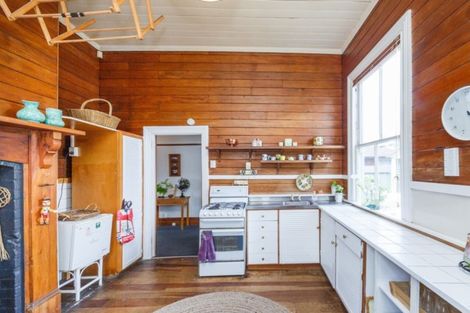 Photo of property in 234 Grey Street, Palmerston North, 4414