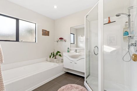 Photo of property in 5 Riverside Drive, Point Wells, Warkworth, 0986