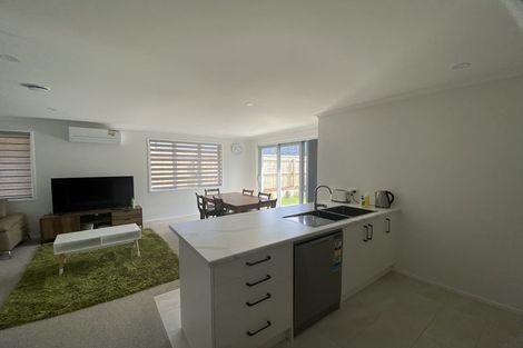 Photo of property in 21 Pouate Way, Waiuku, 2123