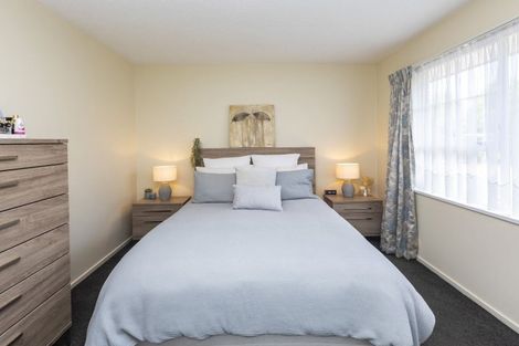 Photo of property in 1/5a Regency Crescent, Redwood, Christchurch, 8051