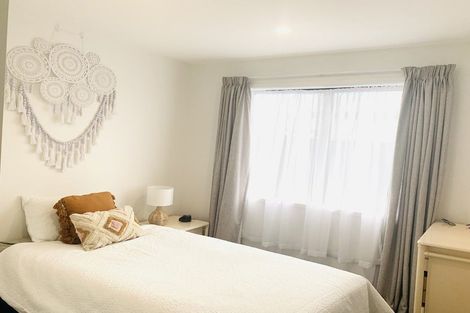 Photo of property in 61 Clarks Beach Road, Clarks Beach, 2122