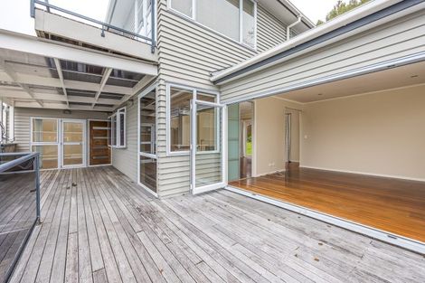 Photo of property in 386 Lake Road, Takapuna, Auckland, 0622