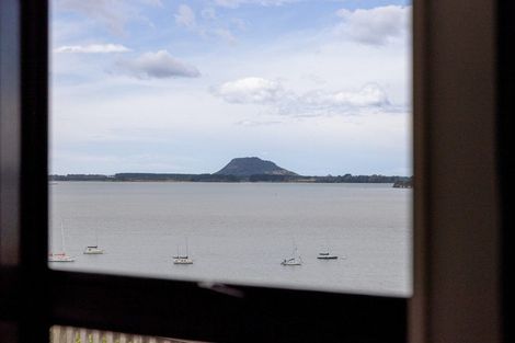 Photo of property in 87 Harbour View Road, Omokoroa, 3114