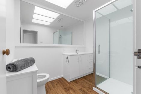 Photo of property in 22 Kingswood Street, Takaro, Palmerston North, 4412