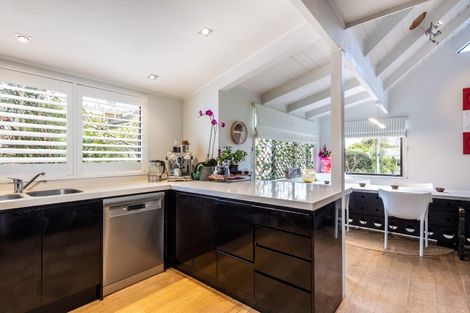 Photo of property in 4 High Street, Devonport, Auckland, 0624