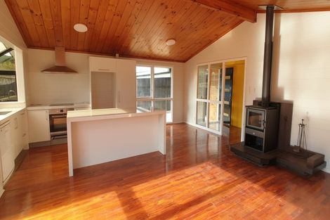 Photo of property in 56 Woodstock Road, Forrest Hill, Auckland, 0620