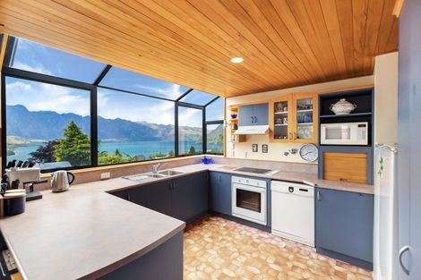 Photo of property in 18b Avalon Crescent, Fernhill, Queenstown, 9300