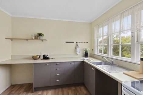 Photo of property in 1/95 Whites Line East, Waiwhetu, Lower Hutt, 5010