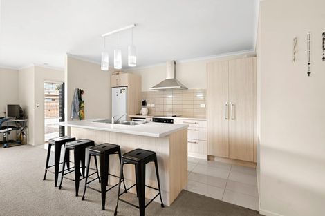 Photo of property in 2/6 Garrick Place, Beerescourt, Hamilton, 3200