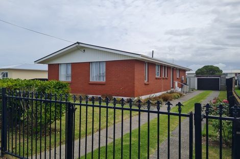 Photo of property in 136 Puriri Street, Castlecliff, Whanganui, 4501