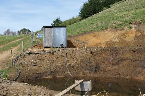 Photo of property in 343 Kaihau Road, Karioitahi, Waiuku, 2683