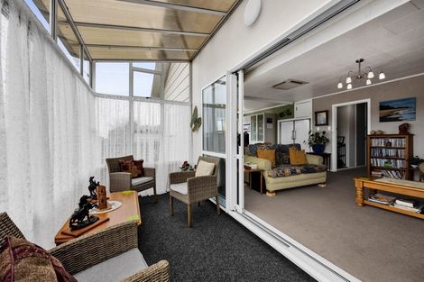 Photo of property in 33 Seyton Street, Stratford, 4332